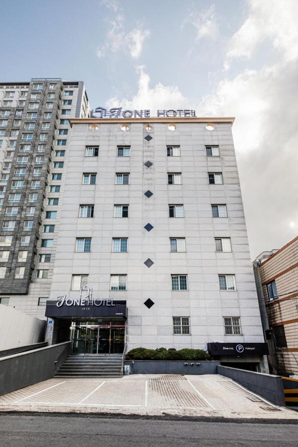 J-One Hotel Jeju Exterior photo